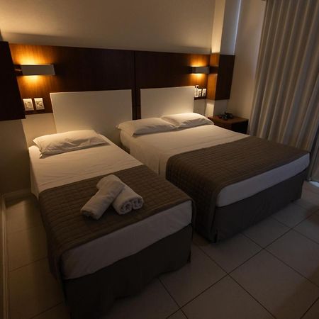 Art Hotel Tubarão Esterno foto